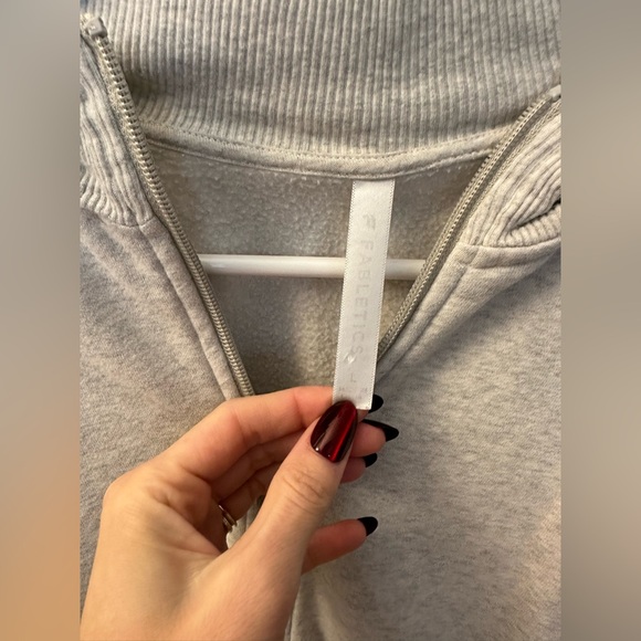 Fabletics Sweatshirt - Picture 2 of 3